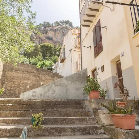 Domus Aurea Borgo House * Cefalu
